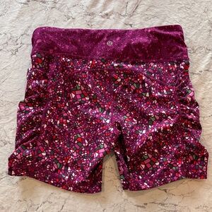 lululemon athletica Women's Mosaic Patterned Shorts